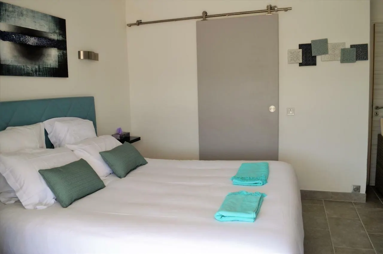 Villa La Terre Des Lauriers Vallauris 3*,