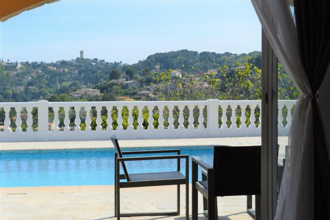 Villa La Terre Des Lauriers Vallauris Bed & Breakfast