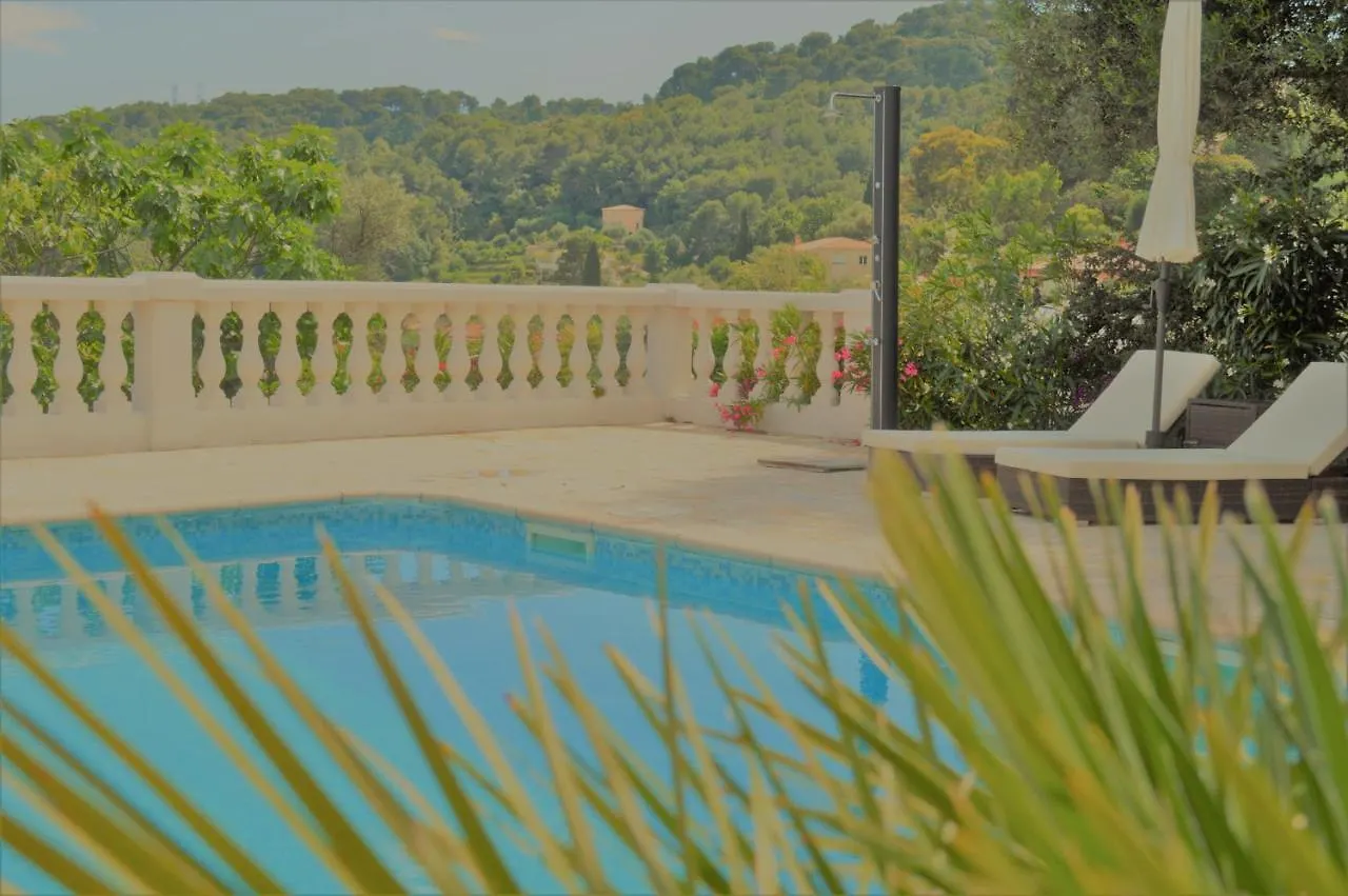 Villa La Terre Des Lauriers Vallauris 3*,