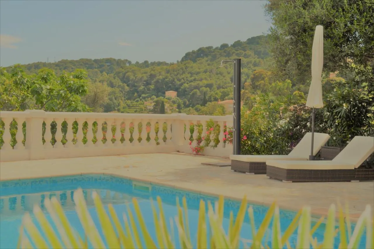 Bed & Breakfast Villa La Terre Des Lauriers Vallauris